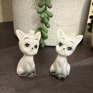 Charming White Ceramic Cat Figurines